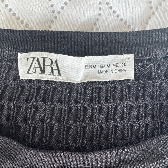 Zara 🖤Black Textured Sweater with Button Accents - Picture 4 of 8